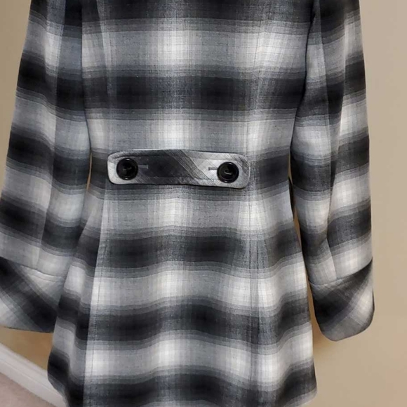 Ricki's size M winter coat - Picture 2 of 5